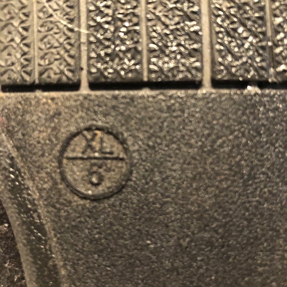 Target Slippers - Picture 4 of 5